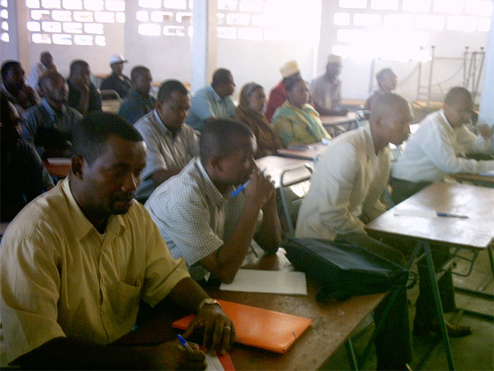 public hétérogène composé de professionnels, de producteurs et d'étudiants 