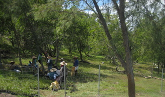 La restauration des terrains communautaires par le projet à Rodrigues.